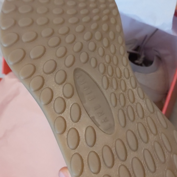 NIB - Athletic Shoes - Picture 3 of 5